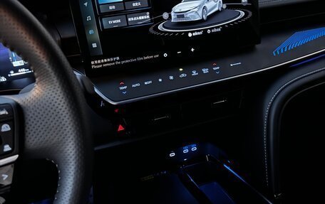 Toyota Camry, 2024 год, 3 750 000 рублей, 9 фотография