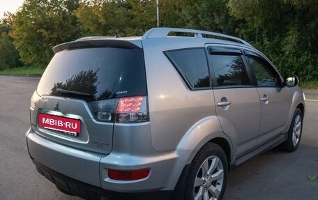 Mitsubishi Outlander III рестайлинг 3, 2010 год, 1 050 000 рублей, 8 фотография