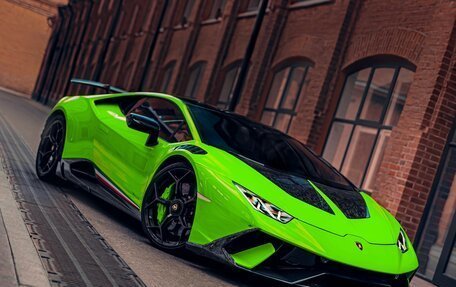 Lamborghini Huracán, 2017 год, 24 500 000 рублей, 10 фотография