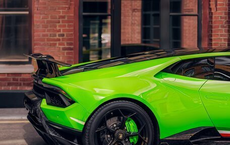 Lamborghini Huracán, 2017 год, 24 500 000 рублей, 4 фотография