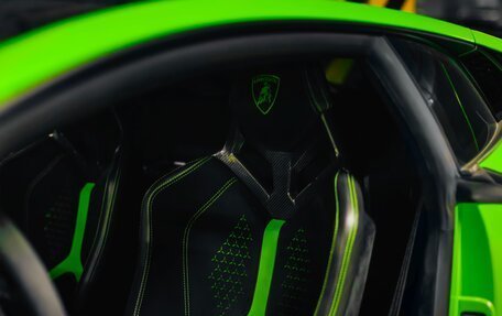Lamborghini Huracán, 2017 год, 24 500 000 рублей, 16 фотография