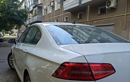 Volkswagen Passat B8 рестайлинг, 2017 год, 2 300 000 рублей, 6 фотография