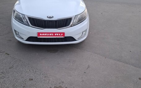 KIA Rio III рестайлинг, 2013 год, 760 000 рублей, 3 фотография