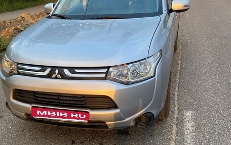 Mitsubishi Outlander III рестайлинг 3, 2012 год, 1 150 000 рублей, 7 фотография