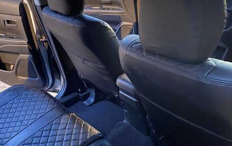 Mitsubishi Outlander III рестайлинг 3, 2012 год, 1 150 000 рублей, 27 фотография