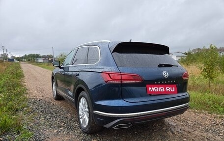 Volkswagen Touareg III, 2018 год, 4 190 000 рублей, 6 фотография