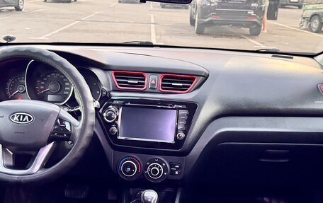 KIA Rio III рестайлинг, 2013 год, 750 000 рублей, 9 фотография