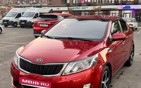 KIA Rio III рестайлинг, 2013 год, 750 000 рублей, 2 фотография