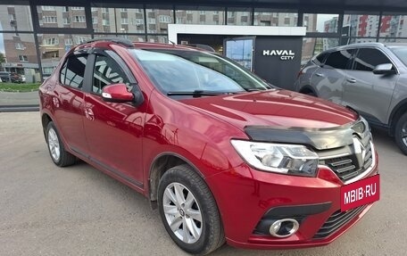 Renault Logan II, 2018 год, 989 000 рублей, 6 фотография