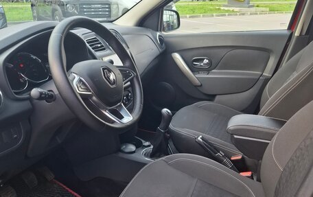 Renault Logan II, 2018 год, 989 000 рублей, 7 фотография