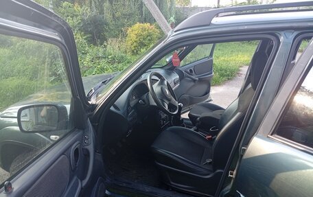 Chevrolet Niva I рестайлинг, 2015 год, 600 000 рублей, 10 фотография
