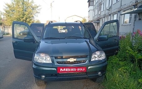 Chevrolet Niva I рестайлинг, 2015 год, 600 000 рублей, 2 фотография