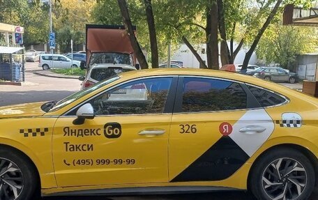 Hyundai Sonata VIII, 2019 год, 2 100 000 рублей, 4 фотография