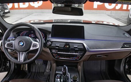 BMW 5 серия, 2020 год, 5 849 000 рублей, 14 фотография