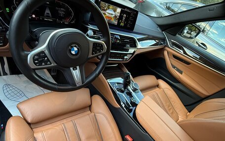 BMW 5 серия, 2020 год, 3 950 000 рублей, 6 фотография