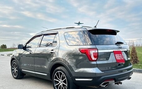 Ford Explorer VI, 2018 год, 2 500 000 рублей, 4 фотография