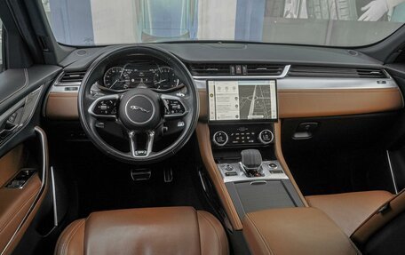 Jaguar F-Pace, 2021 год, 5 799 000 рублей, 8 фотография