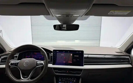 Volkswagen Tiguan II, 2022 год, 2 270 334 рублей, 7 фотография