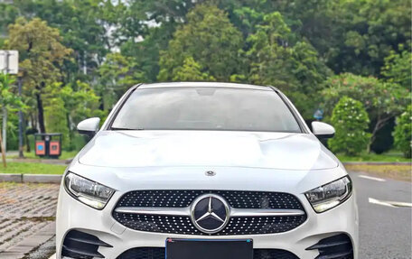 Mercedes-Benz A-Класс, 2021 год, 1 690 000 рублей, 2 фотография