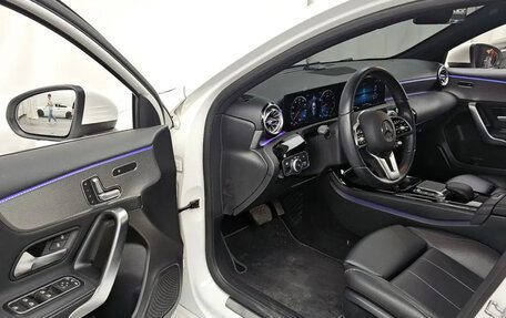 Mercedes-Benz A-Класс, 2021 год, 2 125 000 рублей, 11 фотография