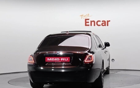 Rolls-Royce Ghost Series II рестайлинг, 2022 год, 50 000 000 рублей, 4 фотография