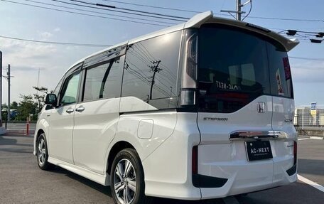 Honda Stepwgn IV, 2021 год, 2 100 000 рублей, 5 фотография