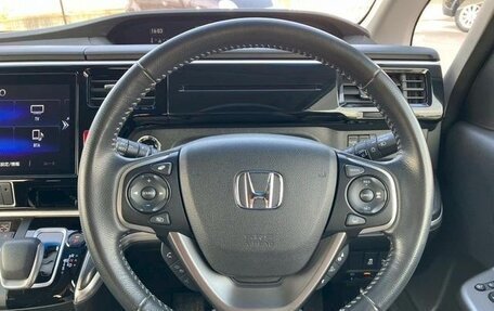 Honda Stepwgn IV, 2021 год, 2 100 000 рублей, 12 фотография