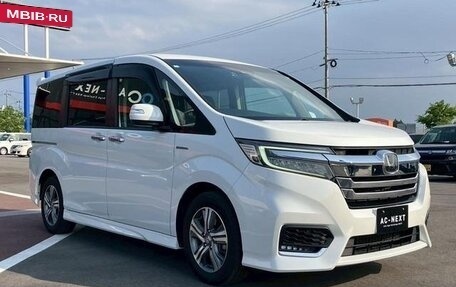 Honda Stepwgn IV, 2021 год, 2 100 000 рублей, 4 фотография