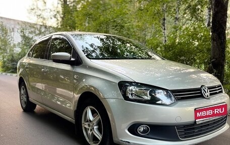 Volkswagen Polo VI (EU Market), 2011 год, 660 000 рублей, 1 фотография