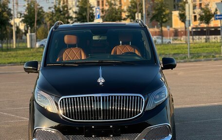 Mercedes-Benz V-Класс, 2023 год, 5 590 000 рублей, 3 фотография