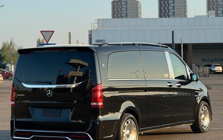 Mercedes-Benz V-Класс, 2023 год, 5 590 000 рублей, 4 фотография