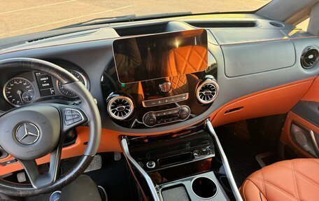 Mercedes-Benz V-Класс, 2023 год, 5 590 000 рублей, 14 фотография