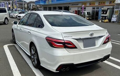 Toyota Crown, 2021 год, 2 376 000 рублей, 3 фотография