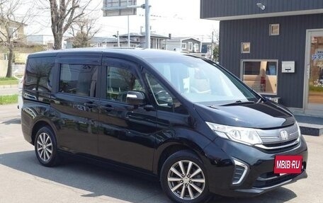 Honda Stepwgn IV, 2018 год, 1 700 000 рублей, 5 фотография