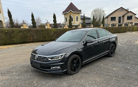 Volkswagen Passat B8 рестайлинг, 2018 год, 2 390 000 рублей, 1 фотография