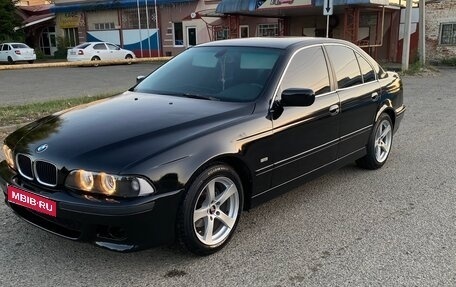 BMW 5 серия, 2000 год, 700 000 рублей, 1 фотография