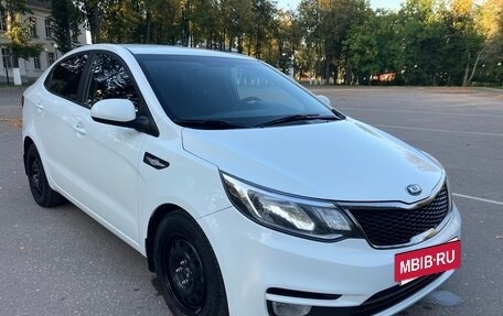KIA Rio III рестайлинг, 2015 год, 985 000 рублей, 8 фотография
