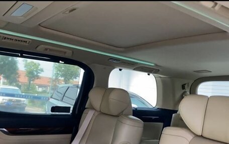 Toyota Alphard III, 2022 год, 3 320 000 рублей, 10 фотография