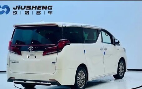 Toyota Alphard III, 2022 год, 3 450 000 рублей, 5 фотография