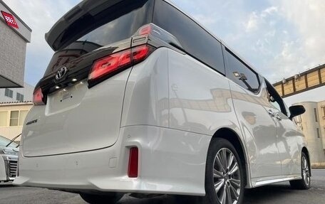 Toyota Vellfire II, 2022 год, 3 480 333 рублей, 6 фотография