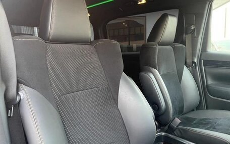 Toyota Vellfire II, 2022 год, 3 480 333 рублей, 17 фотография