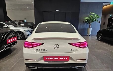 Mercedes-Benz CLS, 2022 год, 3 900 000 рублей, 4 фотография