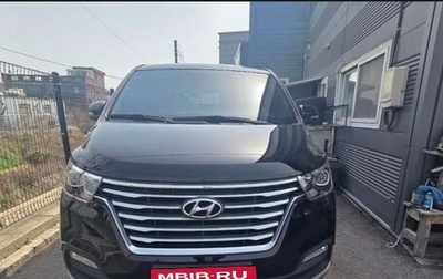 Hyundai Grand Starex Grand Starex I рестайлинг 2, 2021 год, 2 700 000 рублей, 1 фотография