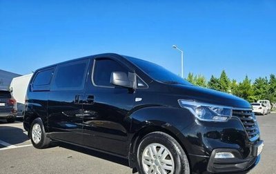 Hyundai Grand Starex Grand Starex I рестайлинг 2, 2021 год, 2 790 000 рублей, 1 фотография