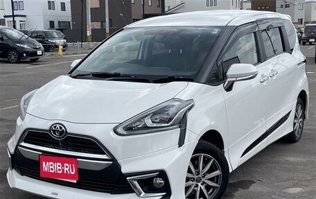 Toyota Sienta II, 2021 год, 1 055 000 рублей, 1 фотография