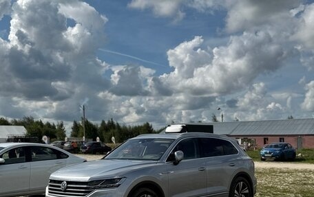 Volkswagen Touareg III, 2020 год, 5 400 000 рублей, 1 фотография