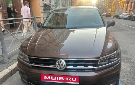 Volkswagen Tiguan II, 2017 год, 1 710 000 рублей, 3 фотография
