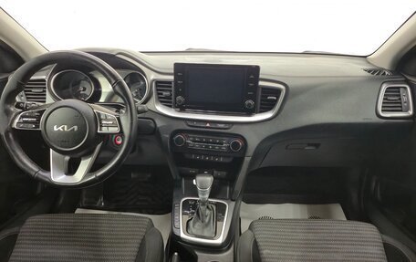 KIA cee'd III, 2021 год, 1 500 000 рублей, 10 фотография