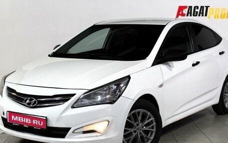 Hyundai Solaris II рестайлинг, 2015 год, 599 000 рублей, 1 фотография