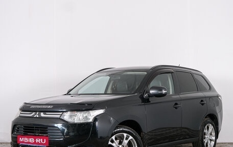 Mitsubishi Outlander III рестайлинг 3, 2012 год, 1 589 000 рублей, 3 фотография